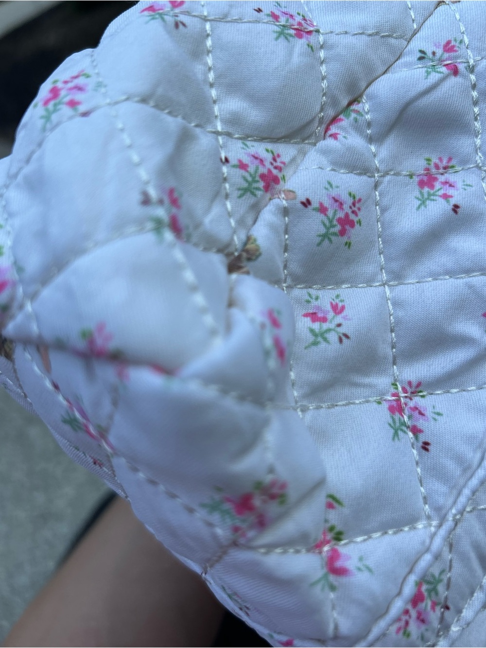 LadeBlaam Quilted Coquette Bunny Carry Bag – Vintage Floral & Rabbit Print - Picture 9 of 10